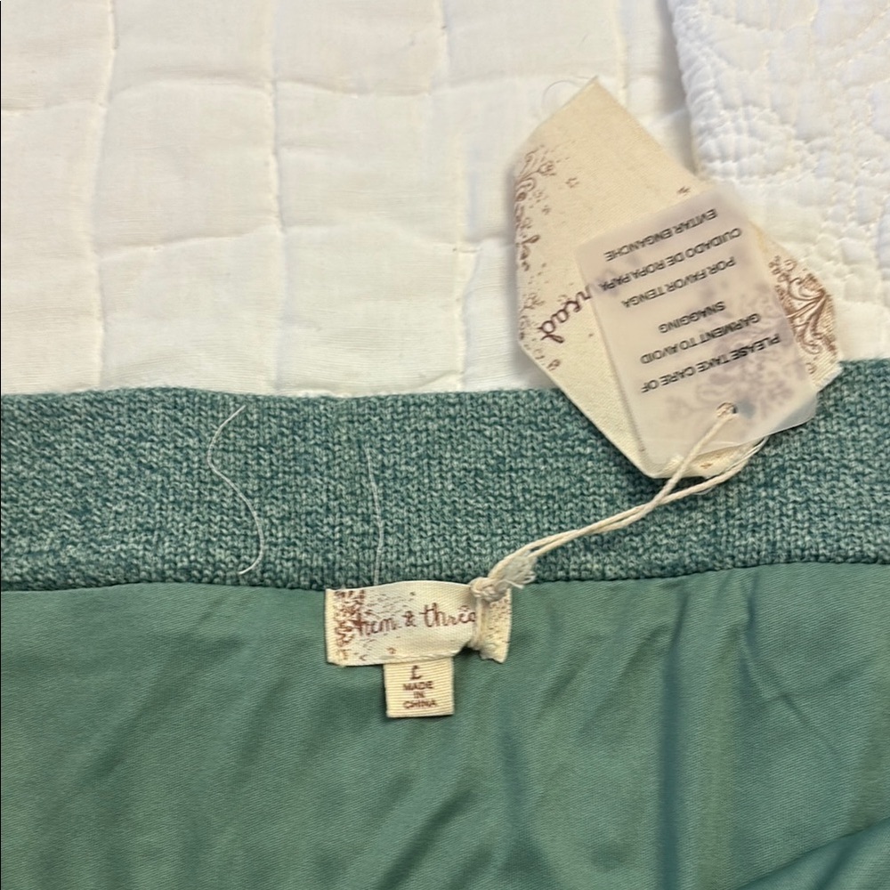 Hem & Thread Green Crochet Set - Picture 5 of 7